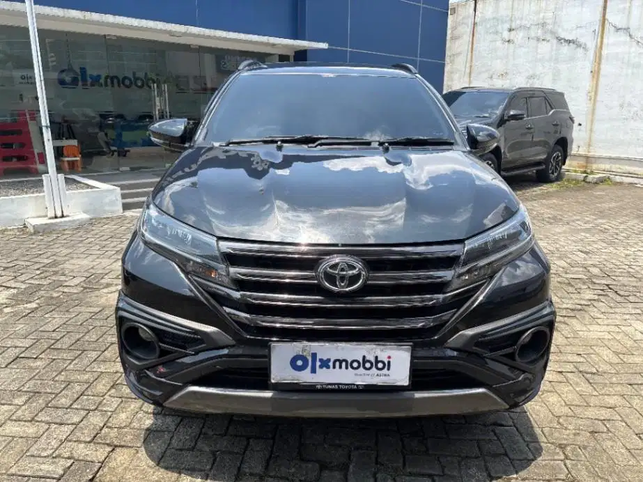 DP MURAH Toyota Rush 1.5 S GR Sport Bensin-AT 2022 Hitam CAKHD