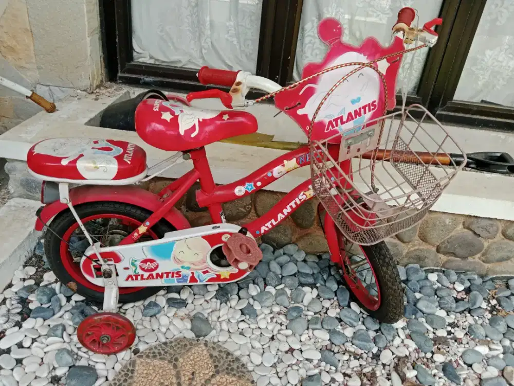 Sepeda Anak Merk Atlantis Warna Merah