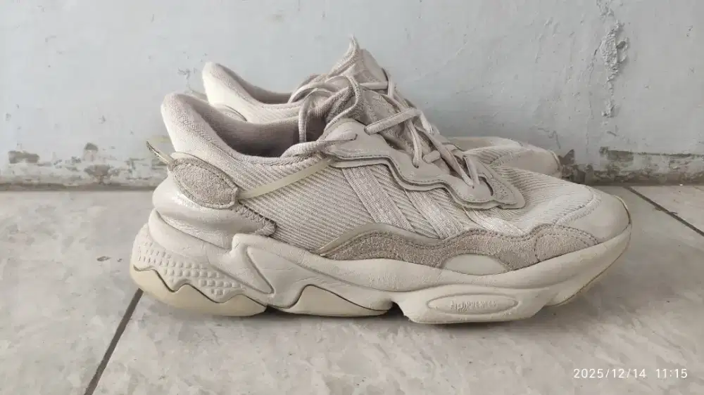 Adidas ozweego size 41