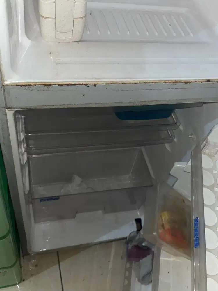 Kulkas Sharp 2 pintu