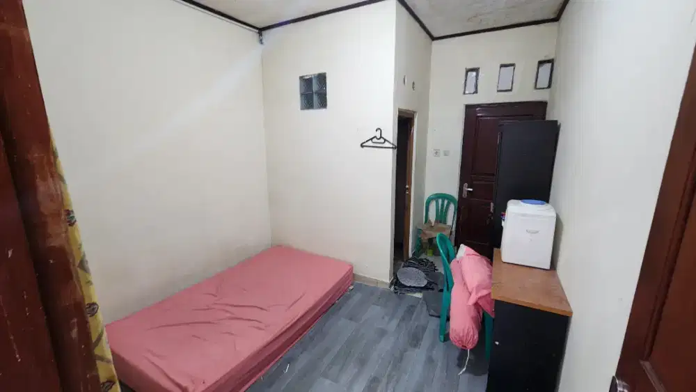 Kos wanita Matraman Jakarta Timur