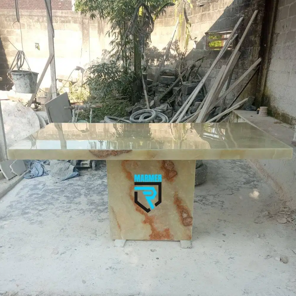 Meja Makan Batu Onix Lampung Hijau Motif Glossy Rapi Mengkilap