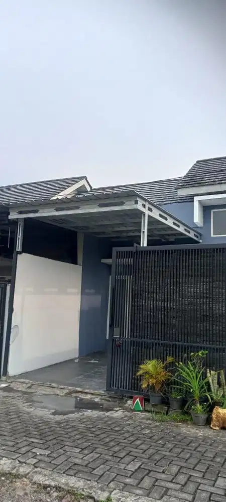 DISEWAKAN / DIKONTRAKAN Rumah Baru Bukit Menganti Regency