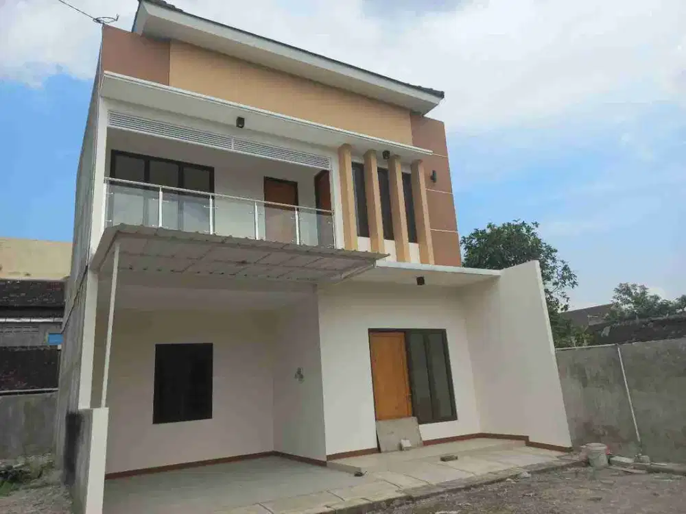 rumah cantik nusukan Banjarsari di perumahan cluster turun harga