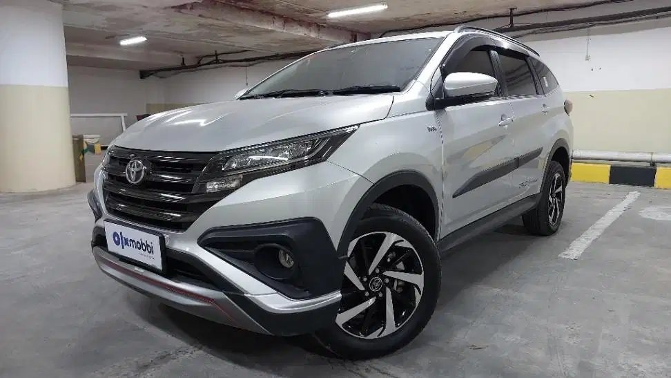 TDP 10JT Toyota Rush 1.5 S Bensin-AT Silver 2020