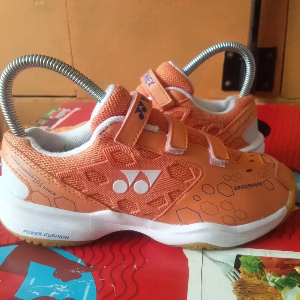 Sepatu Yone Ergishape Uk. 36 (insole 22 cm)