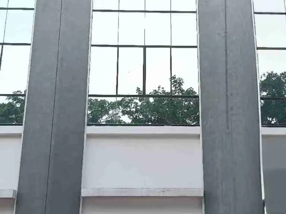 Ruko usaha 2 muka 4 lantai dijual lokasi strategis kuliner dan perkantoran Sedayu City Kelapa Gading Jakarta Utara