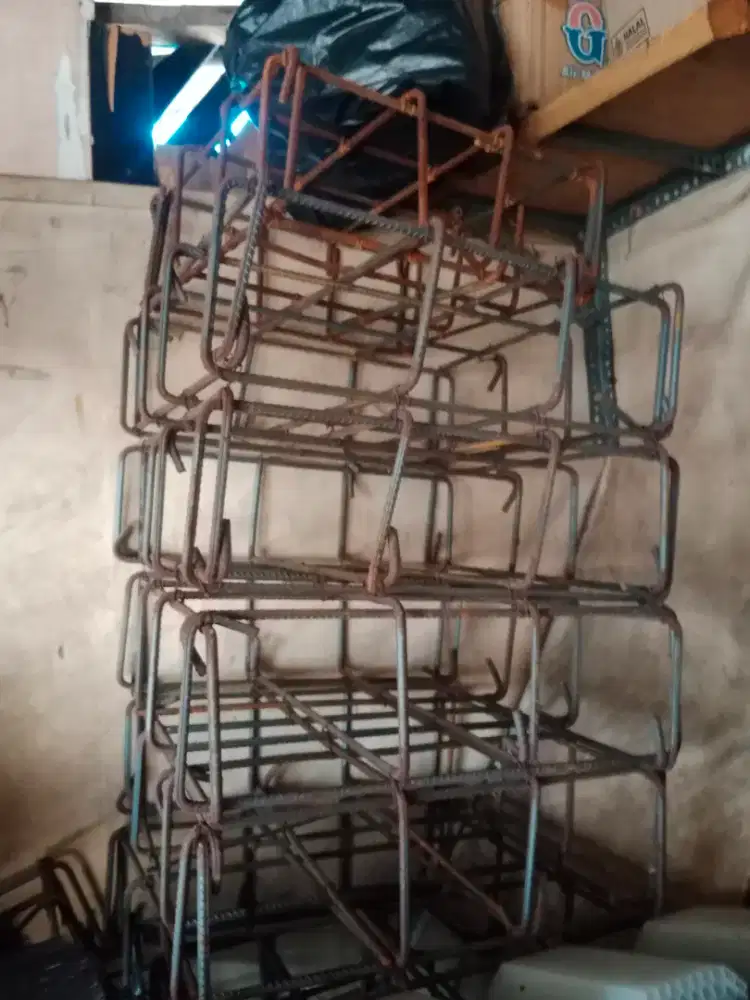 Besi Cakar Ayam 50x50 Tinggi 15cm 10Ulir