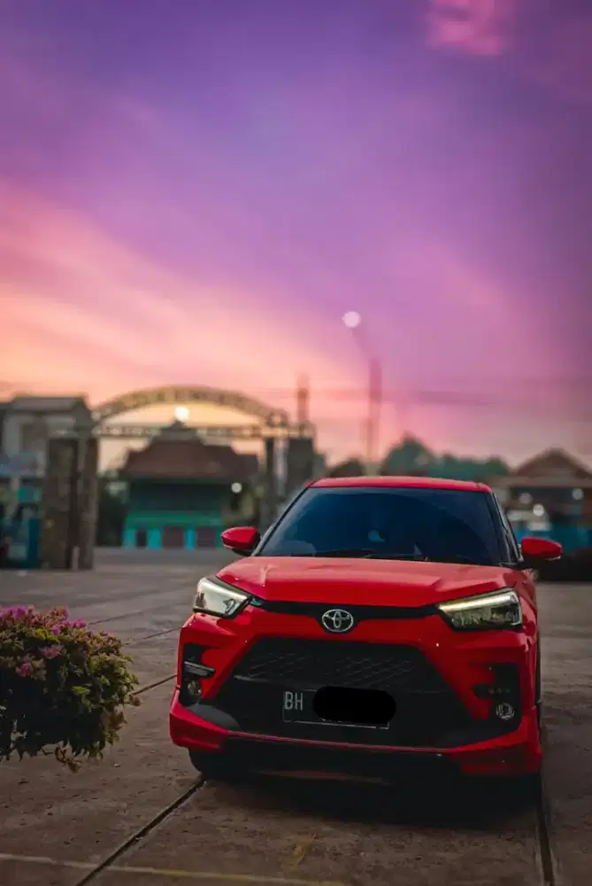 Raize Turbo GR warna merah