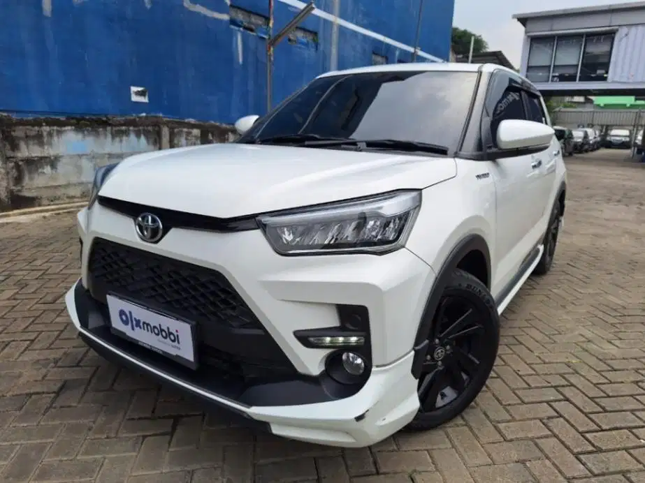 DP RENDAH Toyota Raize 1.0 GR Sport One Tone Bensin-AT 2021 WYM