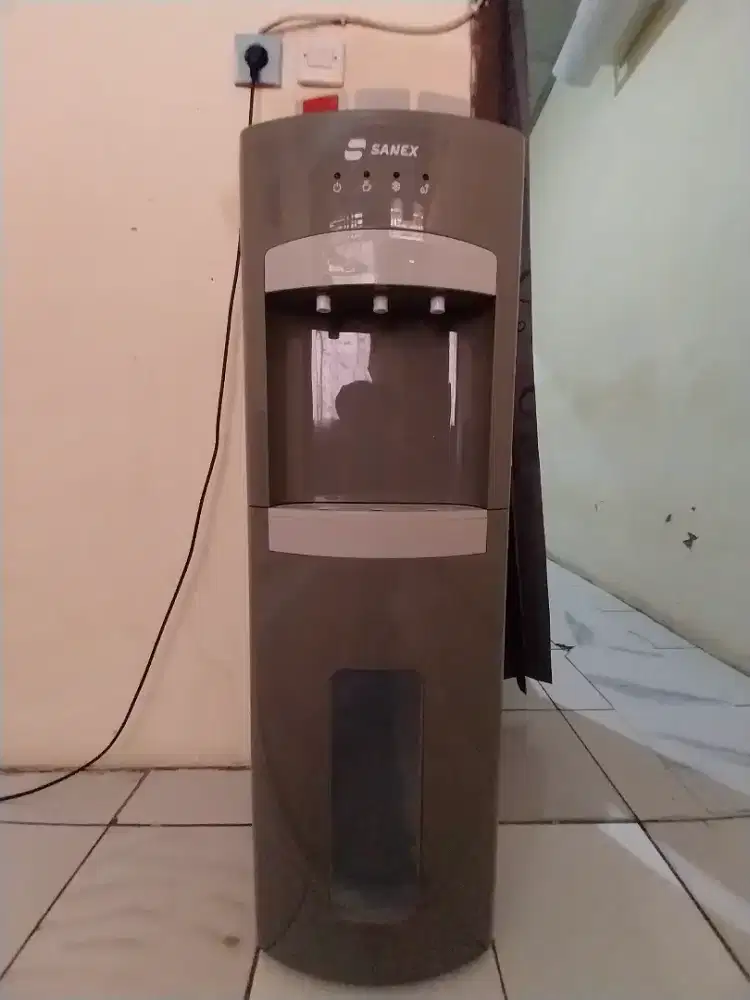 SANEX ( SN-D388GB) HOT AND COLD