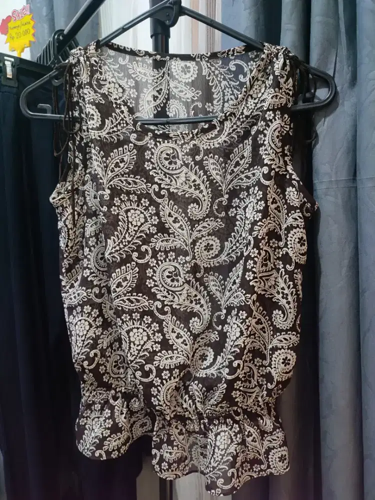 (Thrift) Atasan Tengtop U Can See Kutung Wanita