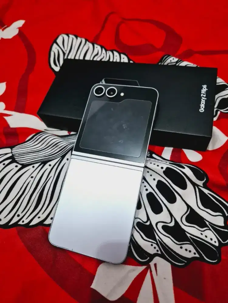 Samsung z flip 6 ram12gb Rom256gb second lengkap kk