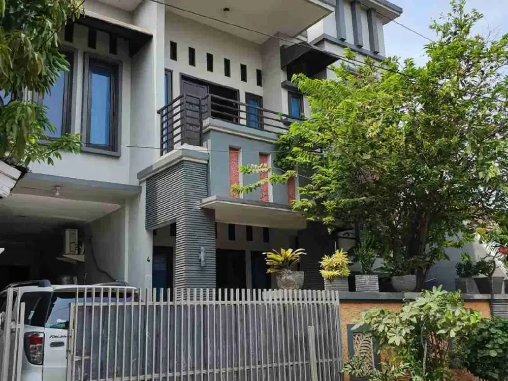 Rumah Megah Siap Huni Dalam Komplek Bulak Klender Jakarta Timur