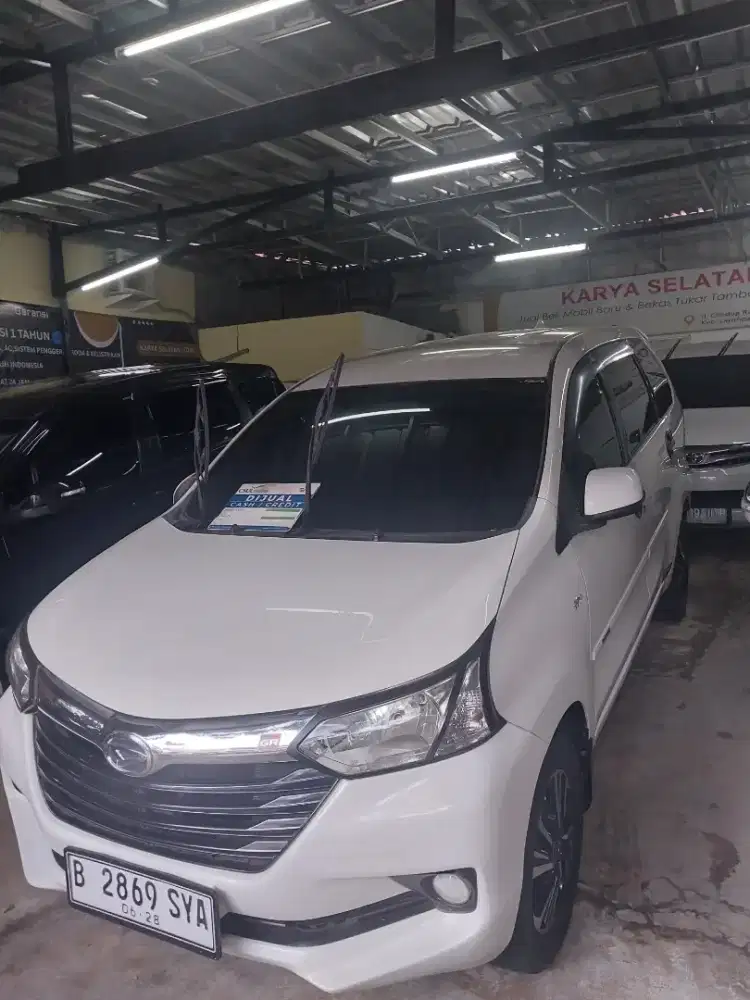 Daihatsu Allnew Xenia R dlx Matik Putih 2018
