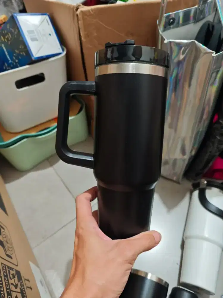 tumbler stailess 950 ML tahan es