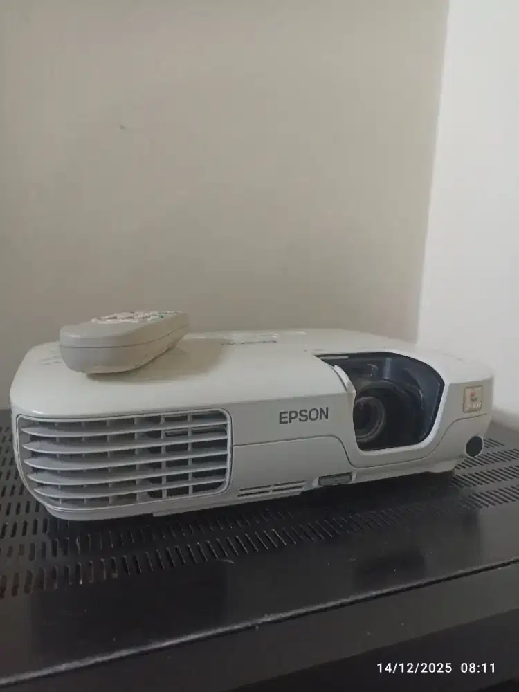 Lcd proyektor Epson EB s9