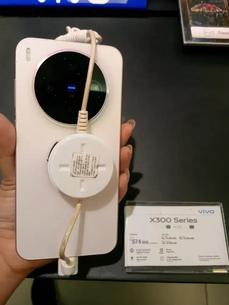 Vivo X300, segampang itu cicilan di Homecredit