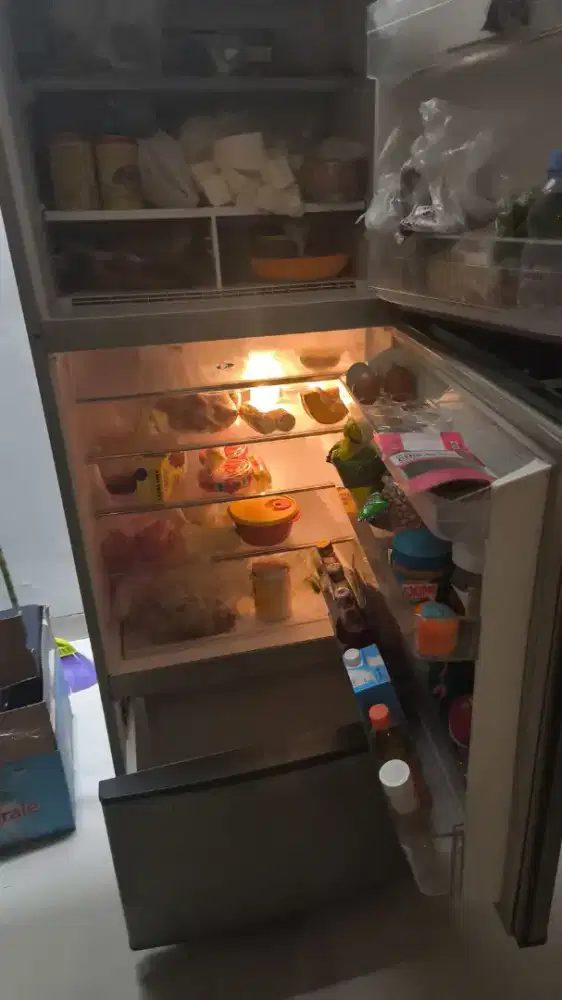 DI JUAL KULKAS TOSHIBA