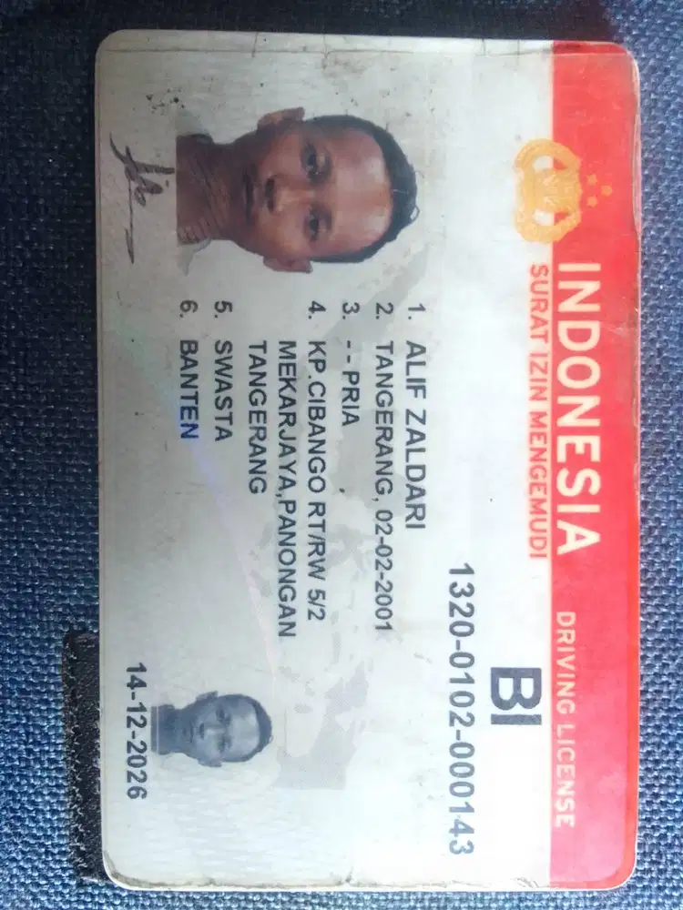 Mencari pekerjaan sebagai supir truk