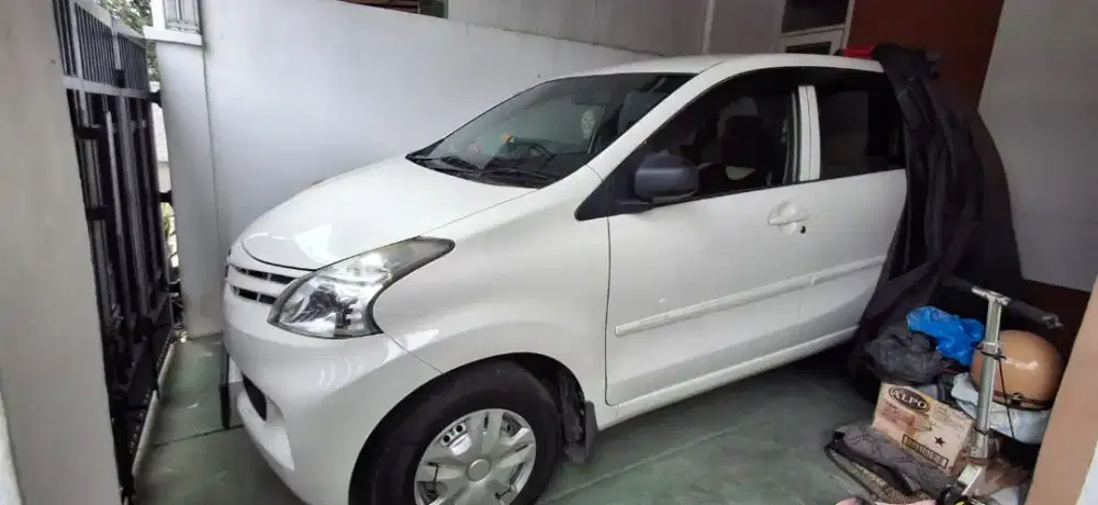 Jual Daihatsu xenia manual th 2015 type X VVT-i