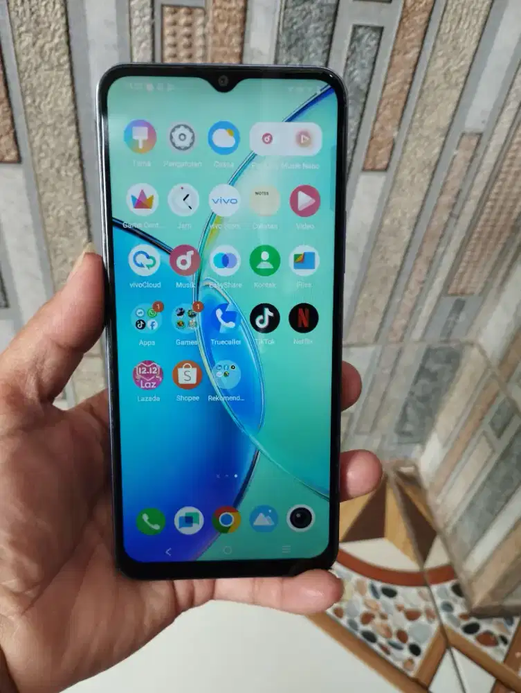 Vivo y17s ram 6 128gb