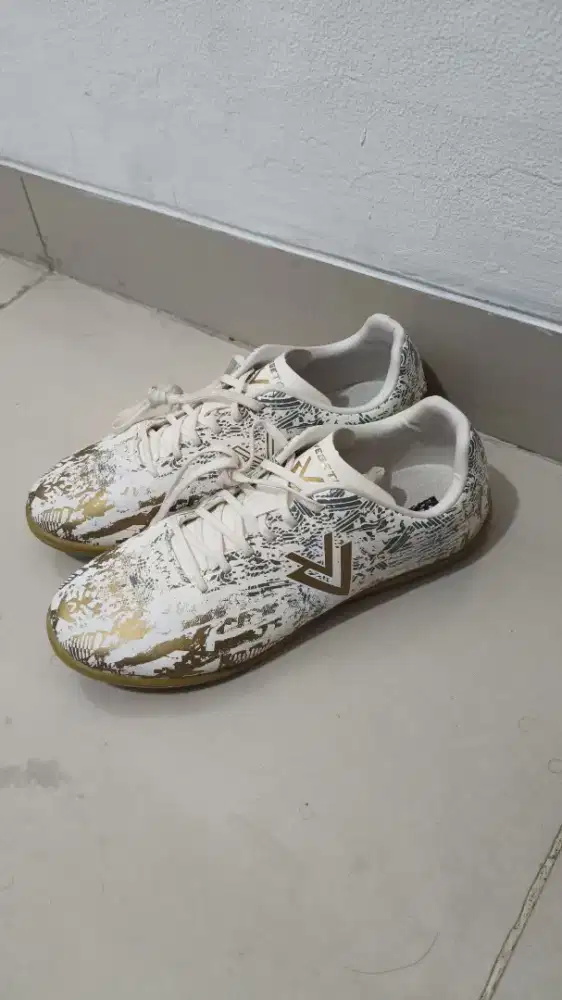 Sepatu futsal Vegeto murmer