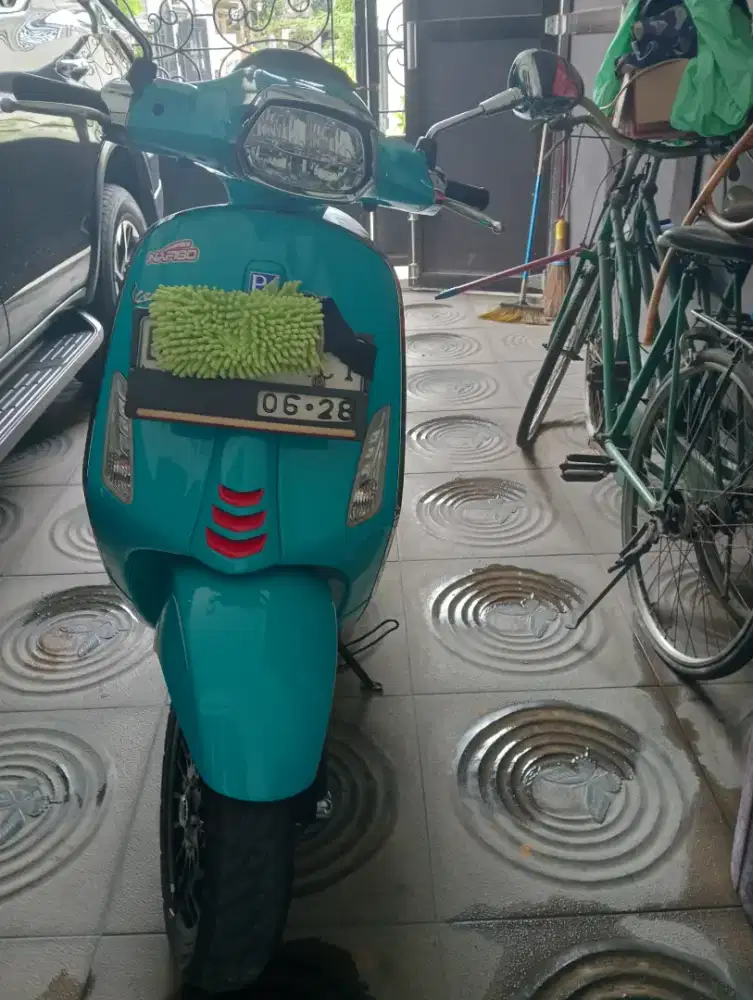 Di jual cepat vespa sprint 150 CC