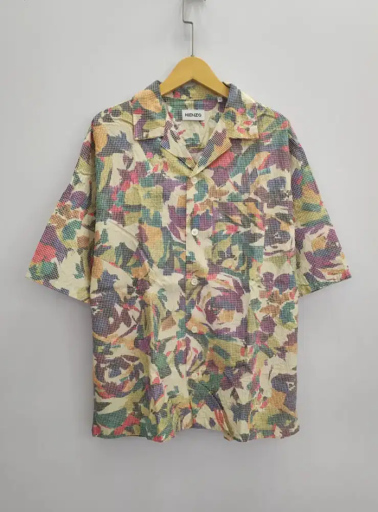Kemeja Kenzo digital print