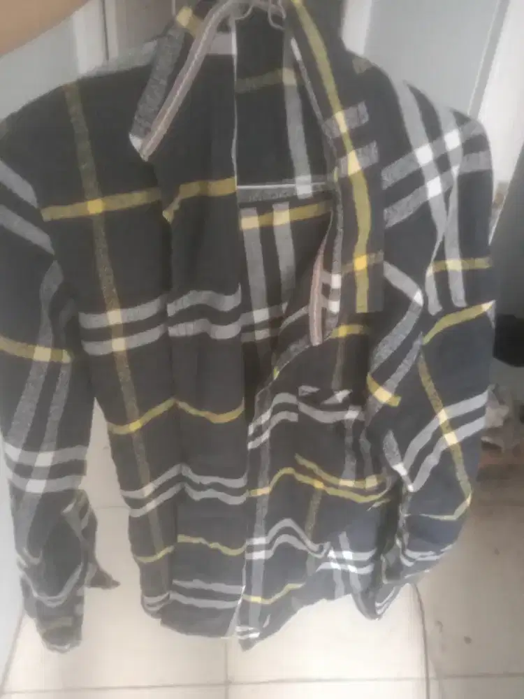 Kemeja Fanel Distro Ukuran L