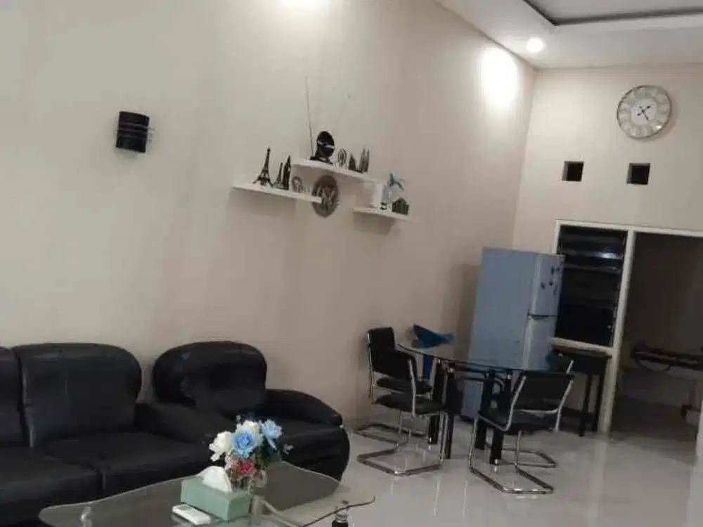 Pakuwon City dkt Pakuwon City Mall