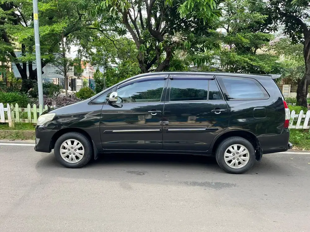 Innova G AT 2.0 Bensin 2013