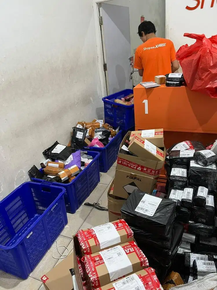 Dicari yang serius aja kerja packing online shop