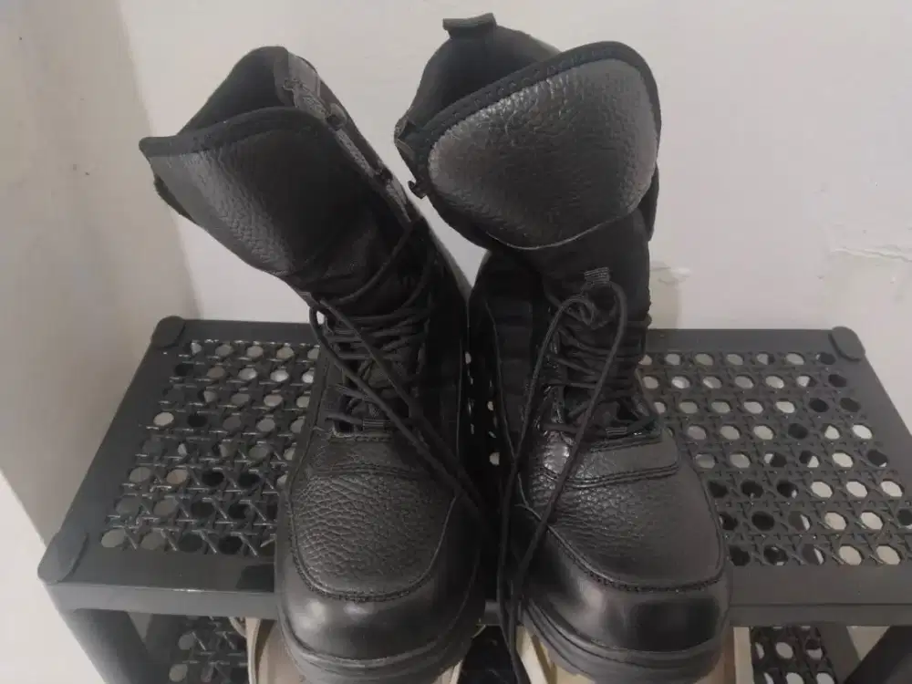 Sepatu pdl pembagian tni ad