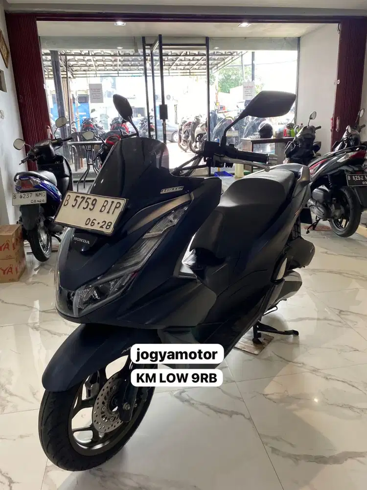 1 - honda pcx 160 abs th 2023