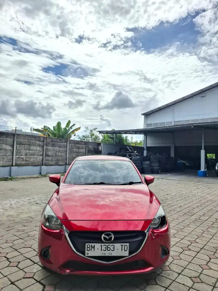 Mazda 2 2014 matic. Km 77rb