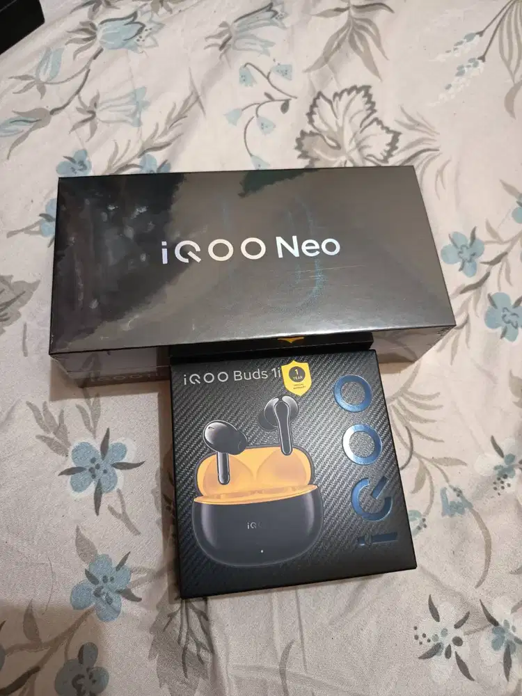 vivo iQOO Neo 10 8/256 + Bonus New TWS, 1st Snapdragon 8s Gen 4