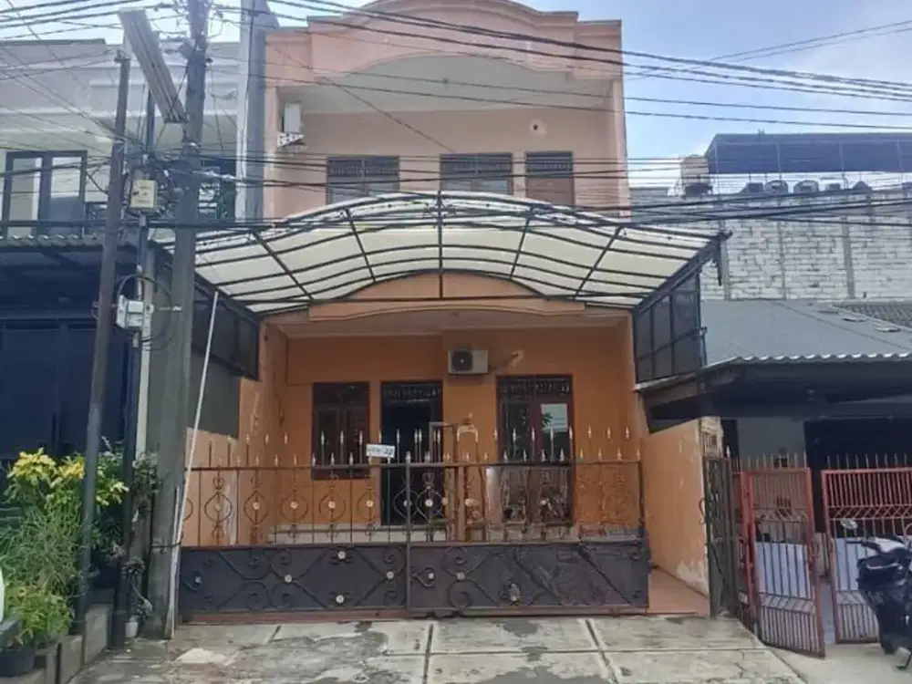 Disewakan Rumah Siap Huni dengan Ukuran Tanah 6 X 20 Meter Row 4 Mobil di Kelapa Puan Kelapa Gading