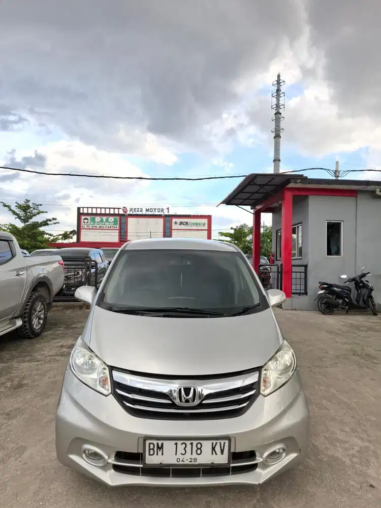 Freed 2016 SD matic. Km 126rb