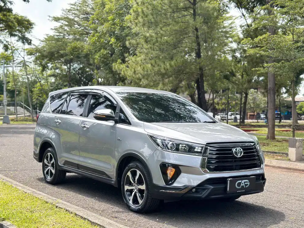 INNOVA VENTURER 2.0 AT 2022/INNOVA VENTURER 2.0 MATIC AUTOMATIC