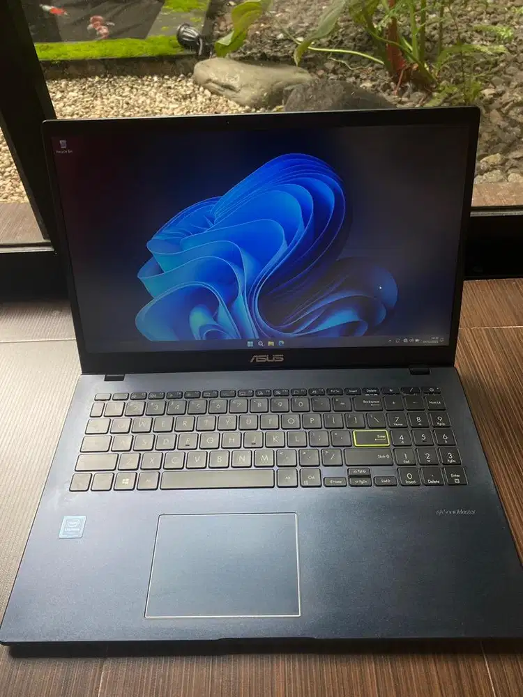 Laptop Asus Vivobook E510ma