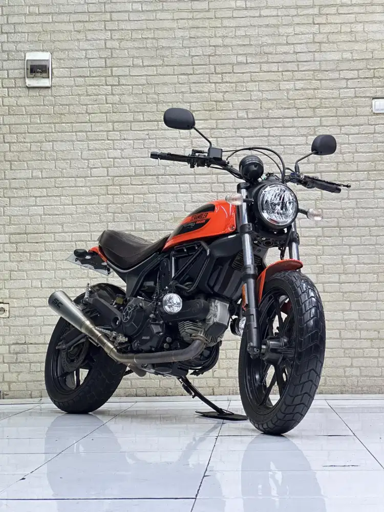 MOGE TERNYAMAN‼️ Ducati Sixty 2 Scrambler 400 2017 Orange - Mustika