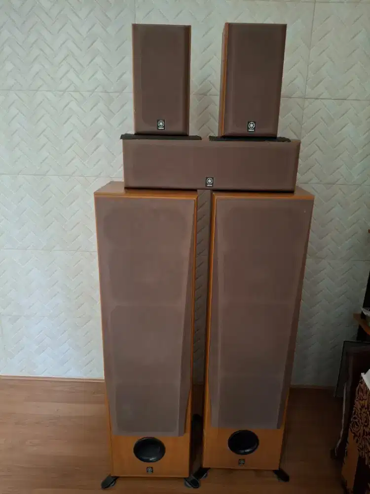 Speaker Yamaha Model No NS -C55