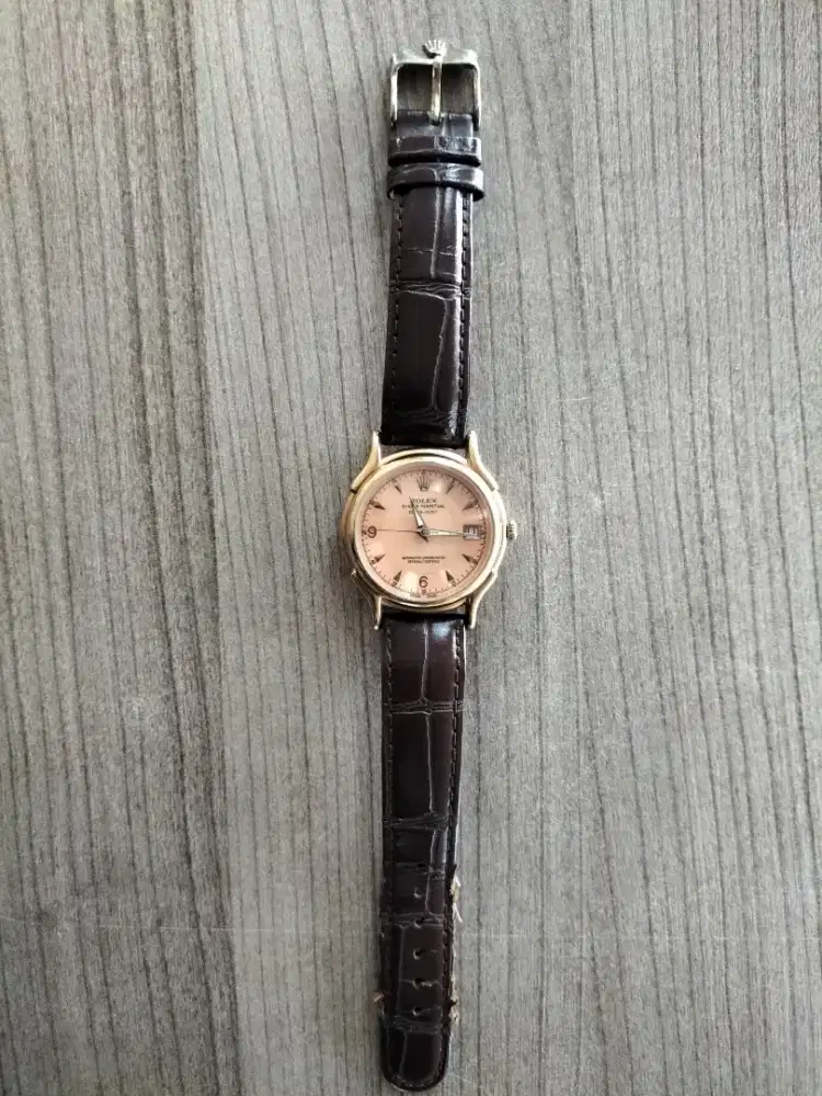 Di Jual Jam Tangan Rolex Oyster Perpetual Datejust warna Gold
