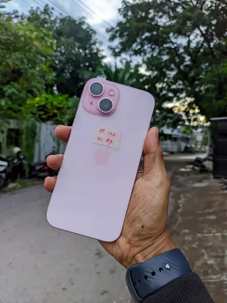 Iphone 15 128GB ibox lengkap normal mulus siap pakai