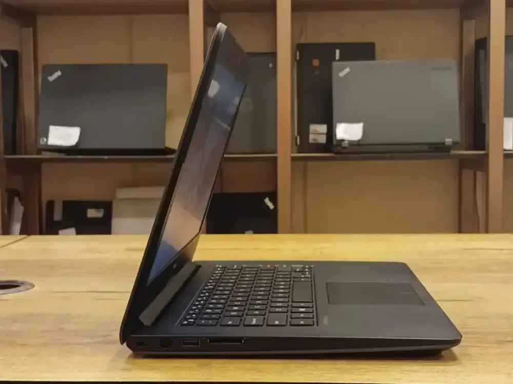 Dell Latittude 3450 Core i3-5005U Broadwell Gen 5 Dual Vga Nvidia 6Gb