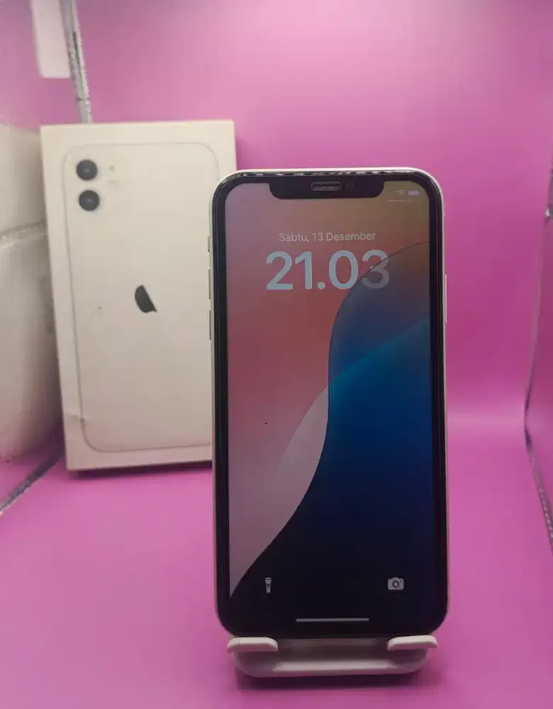 IPHONE 11 128GB RESMI IBOX MULUS NORMAL FULLSHET 

BISA SEMUA