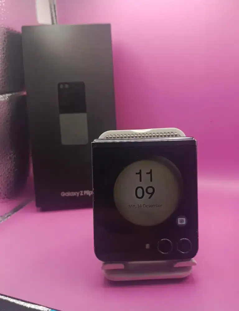 SAMSUNG Z FLIP 5 5G RAM 8/512GB ORIGINAL SEIN MULUS FULLSHET SIAP PAKE