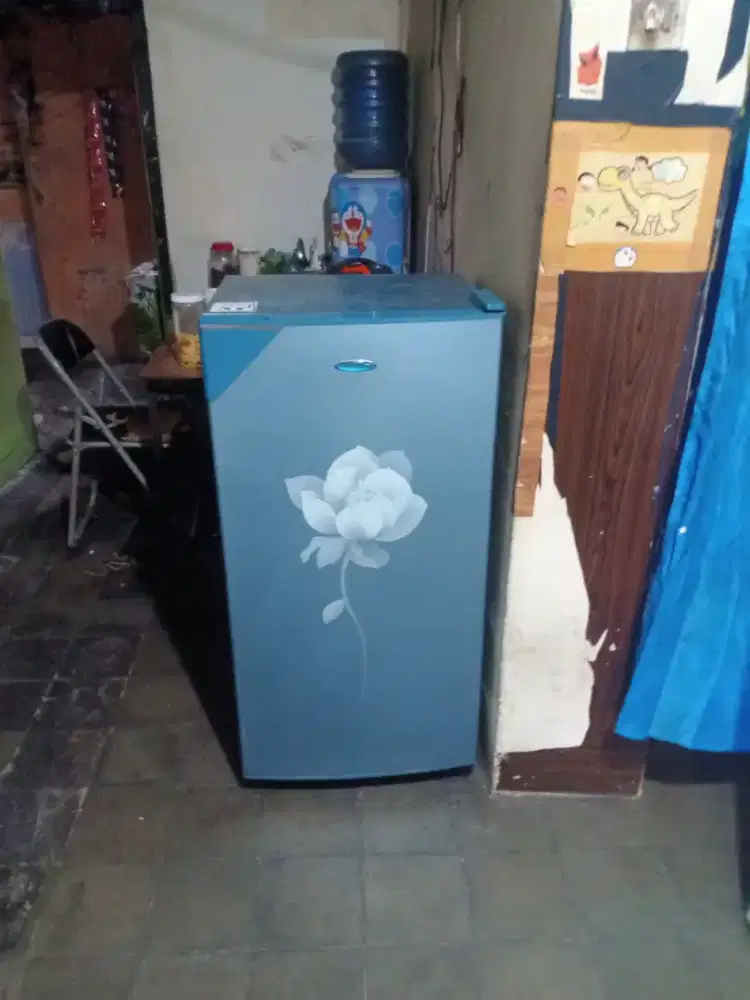 Jualkulkas Polytron 1 pintu mesin ORI dngin beku normal bisa di antar