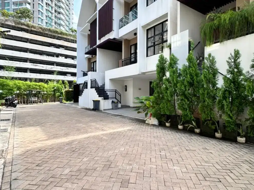 Rumah Modern Smart Home Semi Furnished di Kemang – Selangkah ke Kemang Raya
